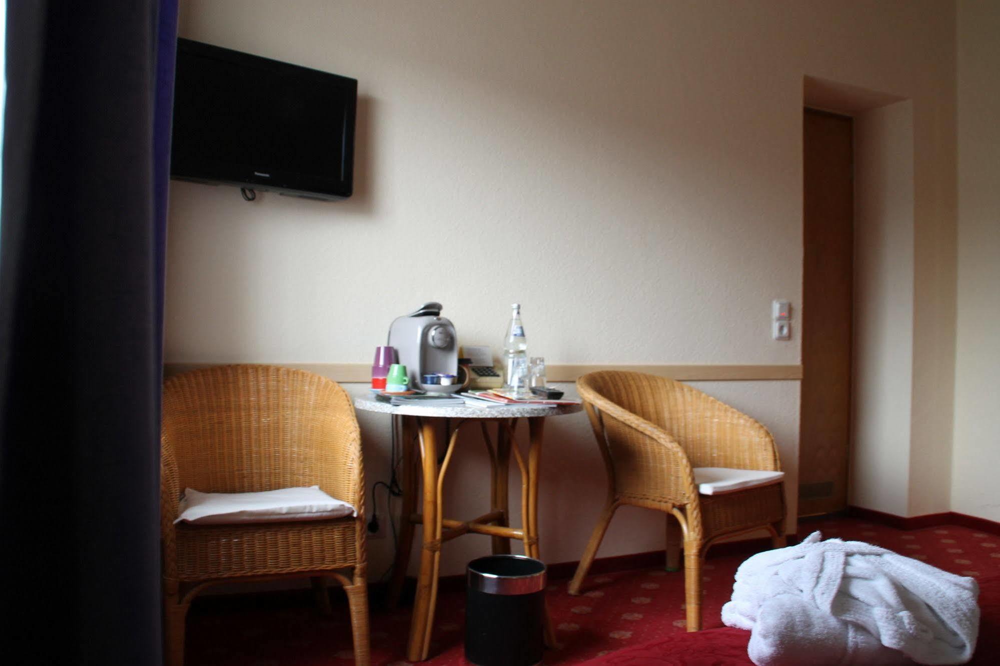 Muehlenthalers Park Hotel Konz Buitenkant foto